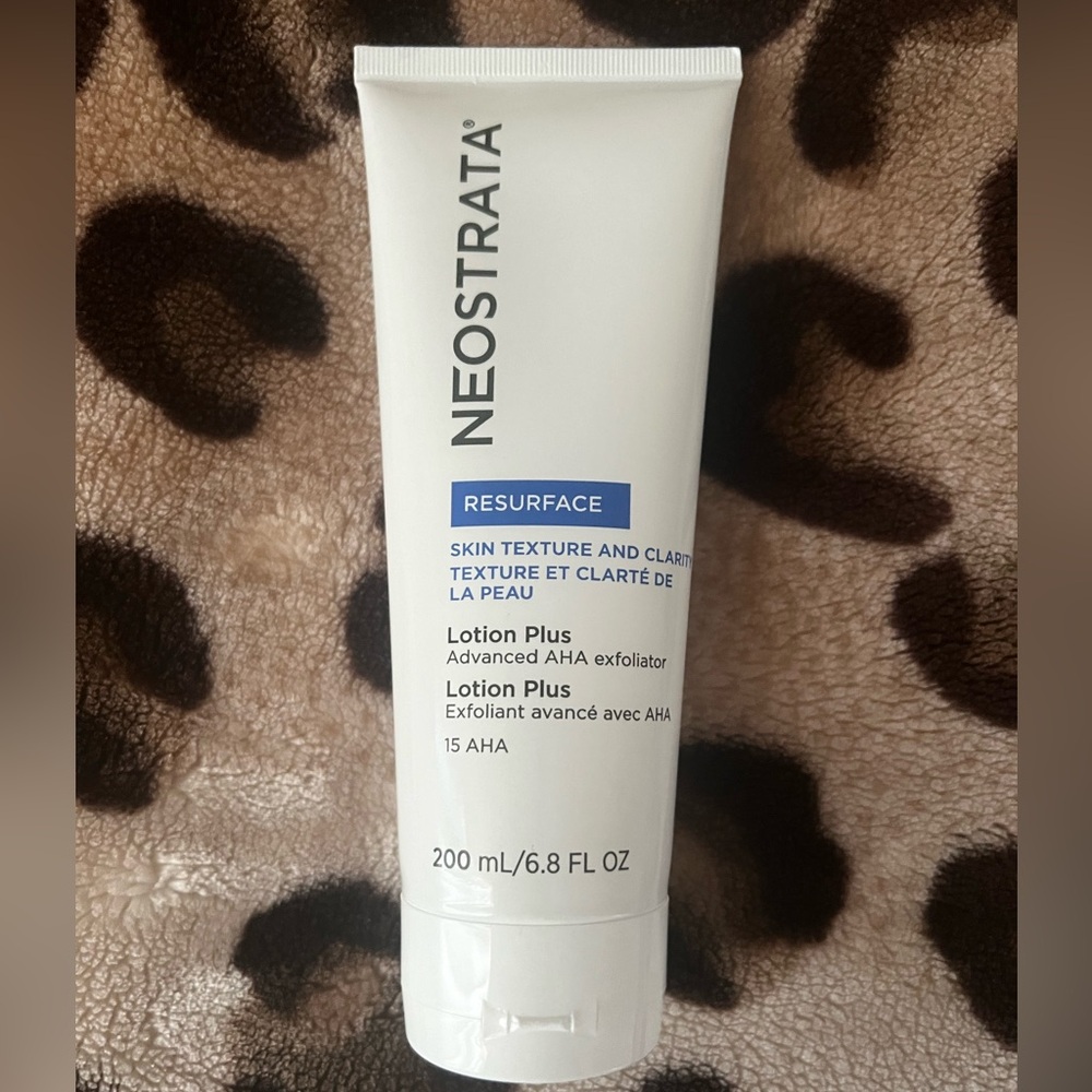 New 6.8 Neostrata resurface AHA